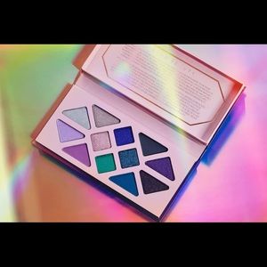 Athr Beauty Moonlight Crystal Palette - Exclusive edition; valued at $58